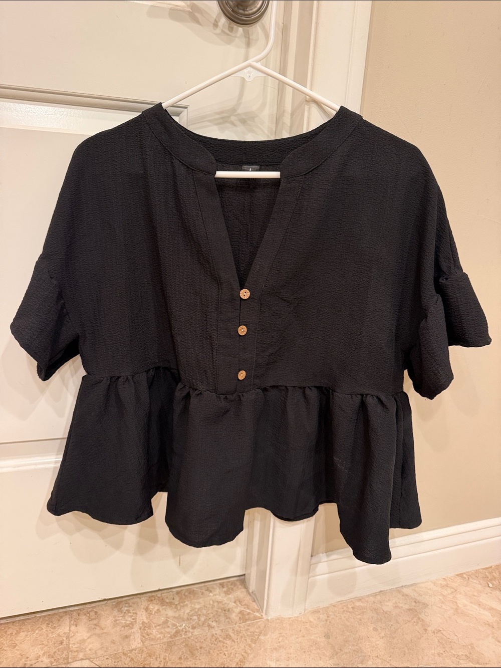 Black Ruffle-Hem Peasant Top - Women's